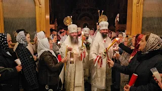 Sfânta Lumină a ajuns la mănăstirea Bănceni -  Благодатний вогонь прибув до Банченського монастиря