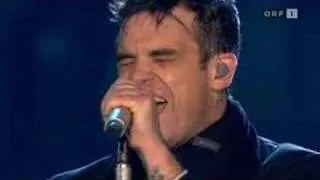 Robbie Williams - Feel (Leeds)