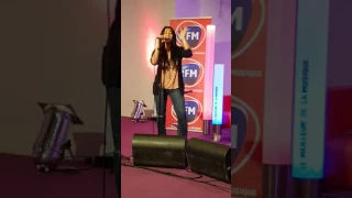 Anggun-Cesse la pluie en live accoustique dans les locaux de rfm le 03/06/2016 (moment magique)