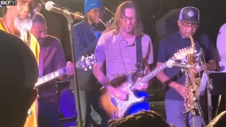 John Frusciante, Flea & Friends - Just Kissed My Baby (John Frusciante Insane Solo!) (Oct 16, 2021)