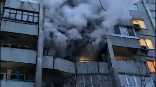 МЧС опубликовало видео крупного пожара в жилом доме в Волгограде