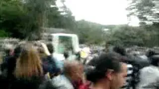 Pope Pope Benedict XVI in London!!!18 September 2010 Hyde Park. People run to see Papa more