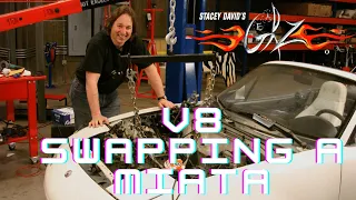 Installing a V8 & Drivetrain in "The Banshee" Mazda Miata - Stacey David's Gearz S1 E4