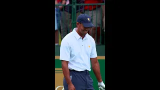 Fans serenade Tiger Woods 🎶🐅🎶