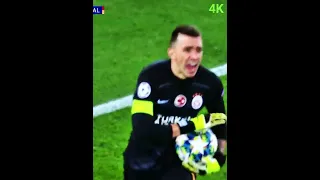 Fernando Muslera Bu Maçta Kurtarışlarıyla Dünyayı Şok Ediyor 4K #shorts  #fernandomuslera