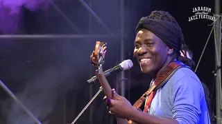 Richard Bona at Jarasum Jazz Festival (2015) - Eye O Me (Live)