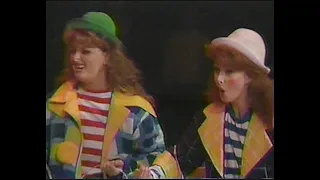 The Judds Host Under the Bigtop TV Special (1988)