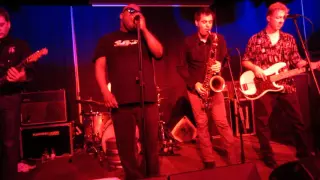 Barrence Whitfield and The Savages II   Kafe Antzokia 03 11 2015