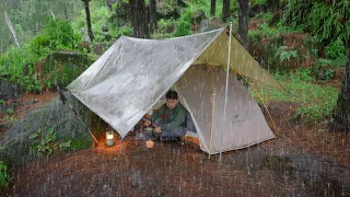 SOLO CAMPING IN HEAVY RAIN - POWERFUL RAIN IN THE FOREST AND RELAXING TENT