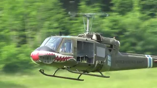 Emergency Landing Bell UH-1 Army Scale RC Helicopter Turbine off, Helicopter down.!!