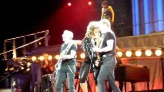 Tina Turner - Better Be Good To Me (2 may 2009 Gelredome Arnhem)