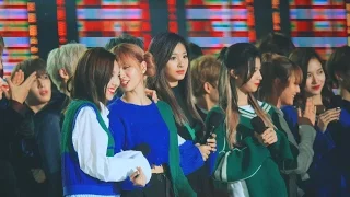 [4k Fancam/직캠]161118 1위 수상 소감 + 앵콜 TWICE (트와이스) - TT (티티) @경주 뮤직뱅크