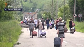 В Станице Луганской началась настоящая война за банкоматы