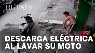 La imprudencia de un hombre al lavar su moto le lleva a sufrir una fuerte descarga eléctrica