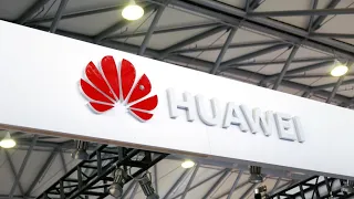 US Considers Sanctioning China's Huawei