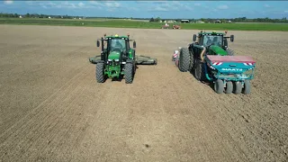 Beaux ensemble pour le semis de maïs et tournesols