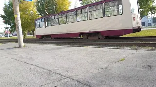 Трамвай 71-605 (КТМ-5) №1328 на 8 м-те, Советский р-н, привокзальная площадь