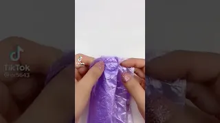 váy làm từ túi ni lông (make a dress out of a plastic bag)