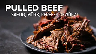 Die Tricks für ein gnadenlos saftiges Pulled Beef vom Smoker