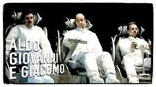 Gli Astronauti - I Corti | Aldo Giovanni e Giacomo