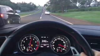 BMW M135i vs Golf GTI Stage 2 REVO +270km/h