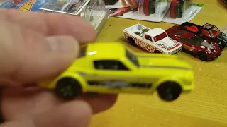 Hot Wheels 2019 1965 Mustang 2 + 2 fast back yellow recolor P case opening review