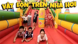 Tony | Dẫn Team Đi Chơi Nhà Hơi Khổng Lồ - Bouncy House