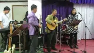 FBCFI-HONG KONG SEMINAR WITH THE GUESTS RENDERING US A SONG