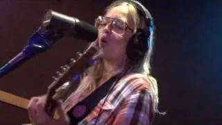 Lissie - Little Lovin' - Luxury Wafers Sessions