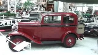 Alte Opel 1,2 L Limousine von 1932