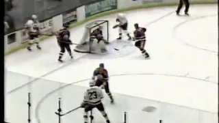 Vladimir Malakhov great pass to Turgeon against Oilers (1993)