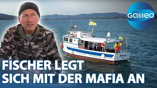 Fischer vs. Mafia: Mit Marmorblöcken gegen den illegalen Fischfang | Galileo | ProSieben