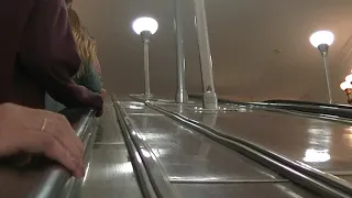 Метро Санкт-Петербурга.St. Petersburg metro (escalator)