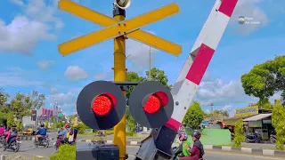 Railroad Crossing Indonesia, Palang Pintu Rusak, Krl, Perlintasan Kereta Api 2023, Level Crossing