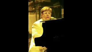 3. Grey Seal (Elton John - Live In Virginia Beach: 10/11/1997)