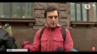 Активіст "Відсіч", якого затримали на Майдані, прийшов до ДБР / включення