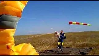 прыжки с парашютом, Николаев 25.09.2011.mp4