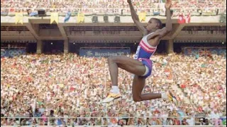 Carl Lewis long jump 3rd attempt at Barcelona 92.