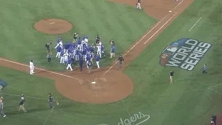 Max Muncy with the Walk Off Homerun in the Bottom of the 18th