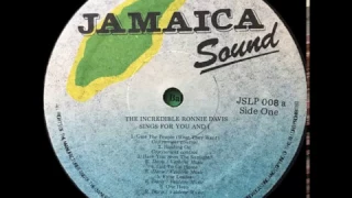 Ronnie Davis - False Leader [Jamaica Sound 1985]