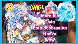 Wow 😯 mucha decoración🎉🪅 en la basura de party city 🎈 ♻️Dumpster Diving la basura de usa 🇺🇸