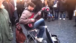 Street guitarist plays Stairway To Heaven