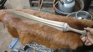 Casting a bronze sword, the complete movie.