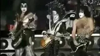 Kiss - Detroit Rock City (Live at Dodger Stadium 1998) (Calidad HD)