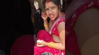 मालती खा रही है कार में तंदूरी #mrvishnuraj