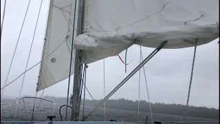 Reefing a Small Sailboat.  Catalina 22 - Jim's Little Boat - Single Line Reefing vs Double Line