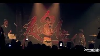 Machine Gun Kelly - Wild Boy Live - Daymolition