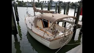 1986 Island Packet 27 for sale by Edwards Yacht Sales
