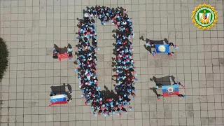 Праздничный флешмоб ко Дню Республики и акция в поддержку защитников Донбасса