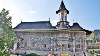 MONASTERIOS EN LA  REGIÓN  DE  BUCOVINA ..- RUMANÍA